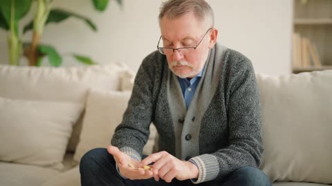 Do Anxiety Pills Have a Dark Side? Research Reveals Dementia Risks