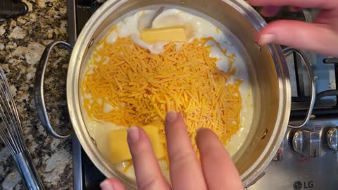 Homemade Creamy Mac and Cheese