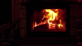 Romantic Fireplace, Cracking sound.