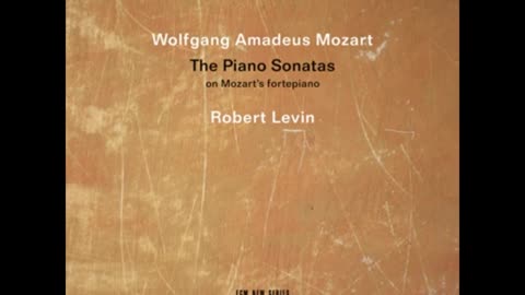 Wolfgang Amadeus Mozart : Sonate pour piano n° 13 en si bémol majeur K. 333 : III. Allegretto grazioso, par Robert Levin (pianoforte)