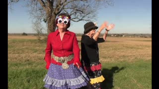SNAPPIN' GRANNIES - TIME TO GET YOUR PARTY STARTED