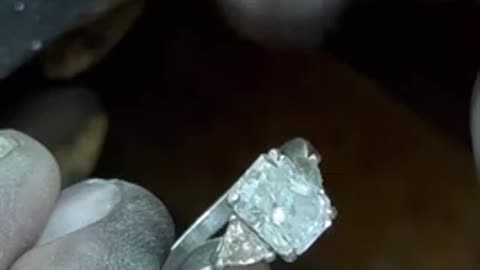 Sizing a platinum ring and band