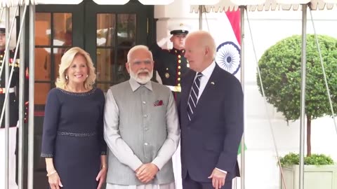 President Biden and the First Lady warmly welcome PM Modi at the White House