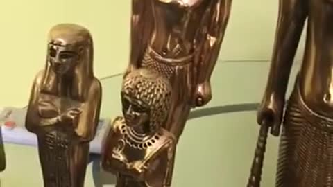 Rare Egyptian relics that you do not see before