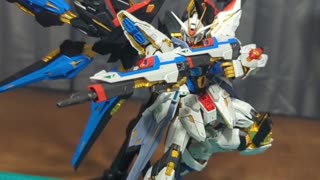 MGEX Strike Freedom Gundam Review