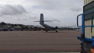 DHC-4T TAXI OUT AT KSEE