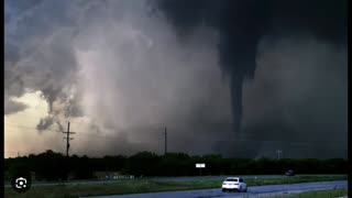 IMPECCABLE TIMING TWISTERS TRAILER RELEASED AS AMERICA IS BEING DESTROYED BY MAN MADE TORNADOES