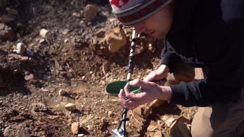 Why Is There So Much GOLD Nuggets in the Desert