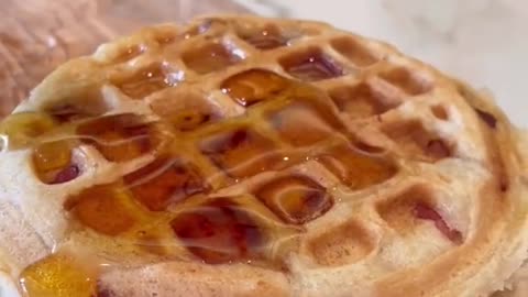 Bacon waffles 😮💨 #grubspot #bacon #waffles #breakfast #food #foodtiktok