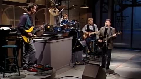 Paul Simon performs "The Boxer"