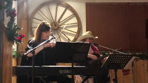 Swingin' - John Anderson cover by Linda Jean & Gloria Kae