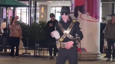 Jam - Tribute to Michael Jackson ｜ Michael Jackson impersonator show in China #starbucks