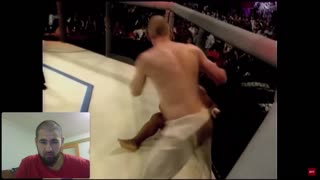 Reacting to the FIRST EVER UFC FIGHT