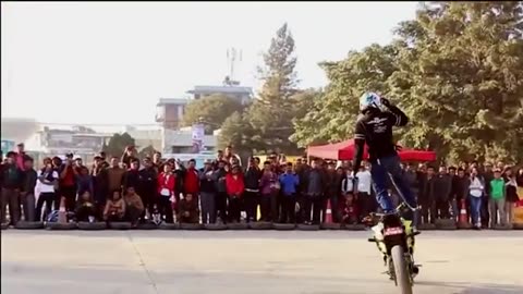 Unbelievable bike stunts 😰😲