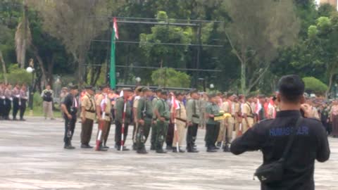 These traditional troops are the memory of the Ambarawa battle in expelling the invaders