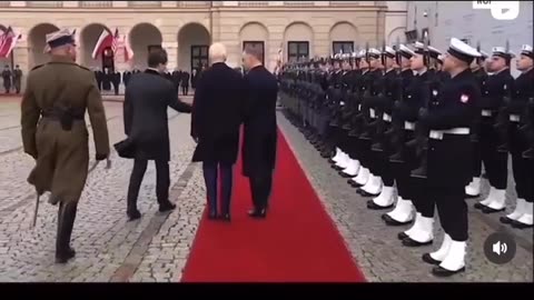 2023: Joe Biden can't walk straight line on the red carpet