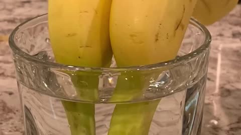 How to Keep Bananas Fresh Longer ?