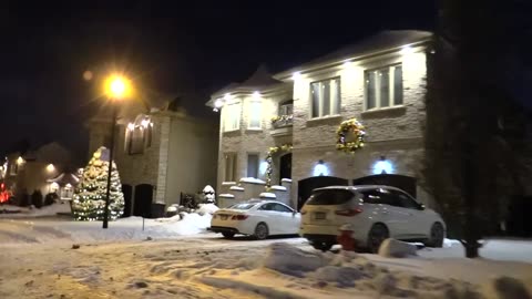 Million Dollar Homes Decorated with Christmas Lights in Montreal, QC, Canada!