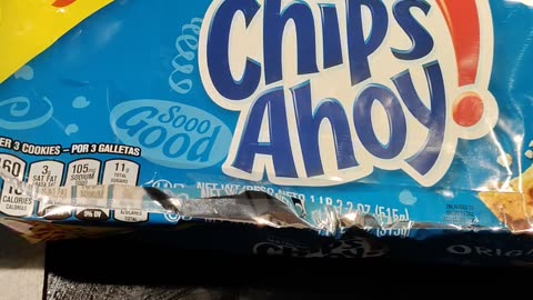 Eating Nabisco Chips Ahoy! Real Chocolate Chip Cookies, Dbn, MI, 9/18/23