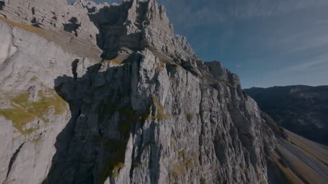 Cinematic FPV Cliff Diving in Mürtschenstock Switzerland