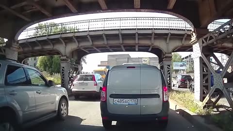 Worst Car Drivers EVER! - Dash Cam Scenes
