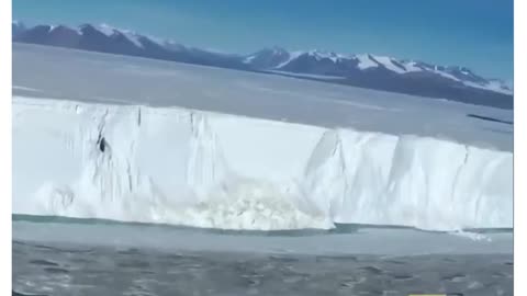 Ice Shelf in Antarctica Sings