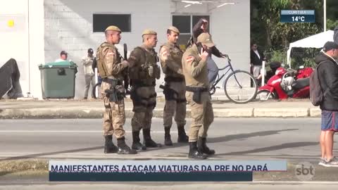 Manifestantes bolsonaristas atacam viaturas no Pará | SBT Brasil (07/11/22)