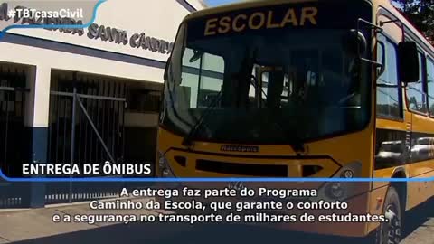 Bolsonaro: Entrega de Ônibus Escolares