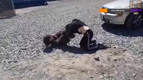 [Cyraxx Youtube 2021-3-25] Girl defeding car gets EFFED UP By GOTH CHICK