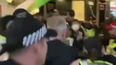 Britsh Politician and Michael Gove is Swarmed by Pro-Hamas Mob in London - Police Rush in to Rescue Him