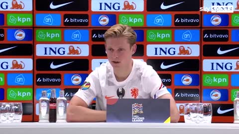 "I'm at the biggest club in the world" - Frenkie de Jong plays down interest from Manchester United