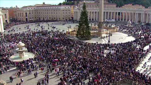 Lung issue stops Pope delivering Sunday address