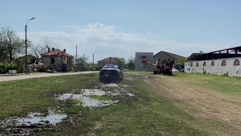 Lambo getting muddy in Bulgaria 💩