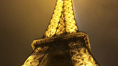 The Eiffel Tower light show