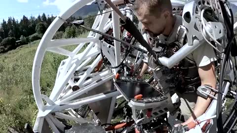 World’s largest exoskeleton mech suit inspires new sport