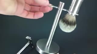 Pils Razor, Brush and Tall Stand - High End Shaving Set!