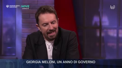 Vespa e Andrea Scanzi tracciano il bilancio sull'anno di Governo di Lady Aspen Giorgia Meloni MERDALIA💩UN PAESE DI MERDA COMPOSTO DA POLITICI CORROTTI E SCHIAVI DEI LORO PADRONI E DA UN POPOLO D'IDIOTI