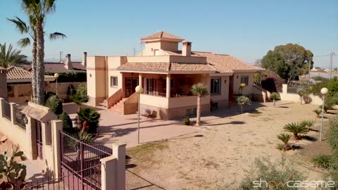 Spanish Chalet, classic architecture - Cartagena, Murcia.