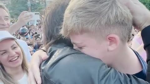 A Touching Moment from with a Boy and his new Argentina President