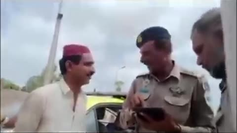 Punjab Motorway Police Ki Badtamizi Sindh Kay Logon Kay Sath