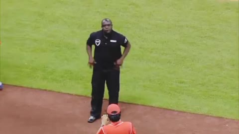 Houston Astros dancing security guard