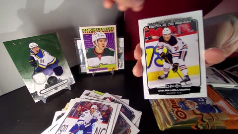Two Pack Tuesdays - Eps 43 - 2023 OPC - Hit a 1/1 card, top Rookie blank back and Trade dealine talk