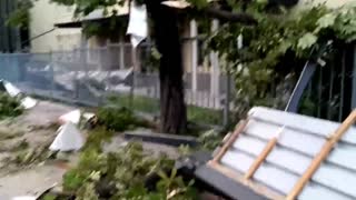 Footage about an elementry school in Hungary, Érd what was destroyed by a huge storm