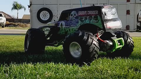 Gravedigger slow motion lawn trimming