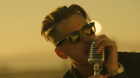 vOneRepublic - I Ain’t Worried (From “Top Gun: Maverick”) [Lyric Video]