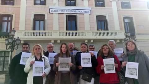 Equipo de Gobierno de VOX Sabadell ante el Ayuntamiento rechaza la pancarta golpista