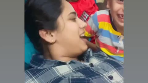Poonam panday funny video
