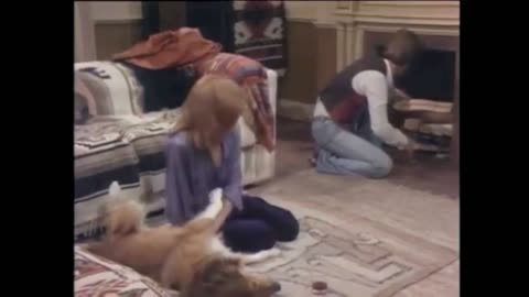 WKRP In Cincinnati S01E07-8 Turkey's Away-Love Returns