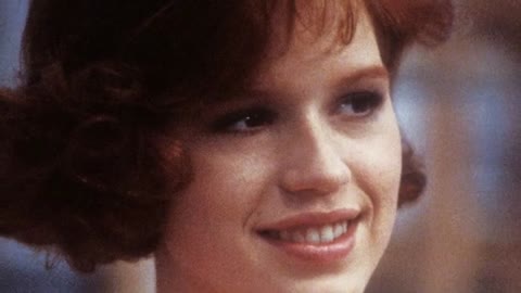 Molly Ringwald hasn’t shown her twins her movies yet because of ‘troubling’ elements.