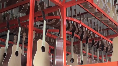 Guitar Power And Free Conveyor Coating Line